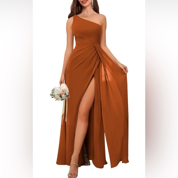 Terracotta color. Size 12 . Wore a couple hours. Smoke free home - Picture 1 of 1